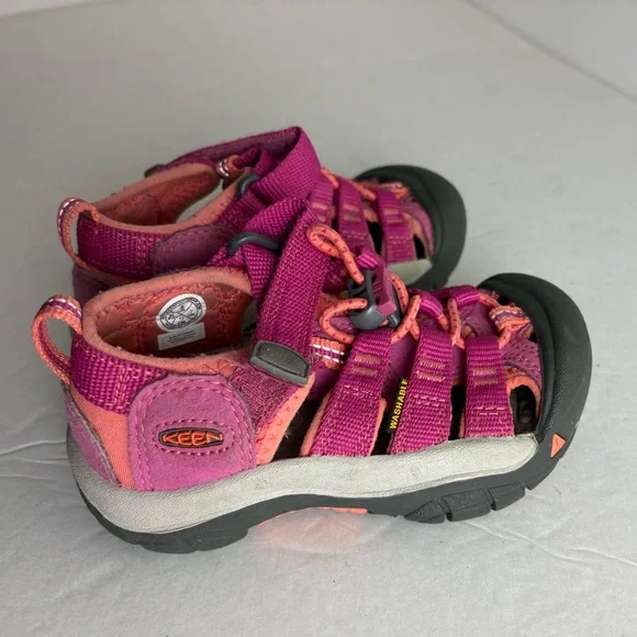 Keen Newport H2 Berry Fusion Pink Hiking Sandals size 8 - Picture 3 of 5